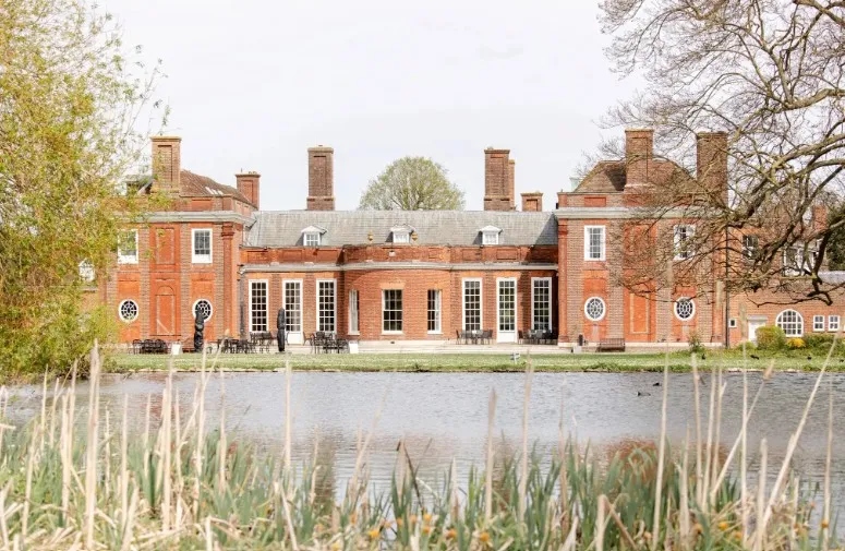 Bradbourne House